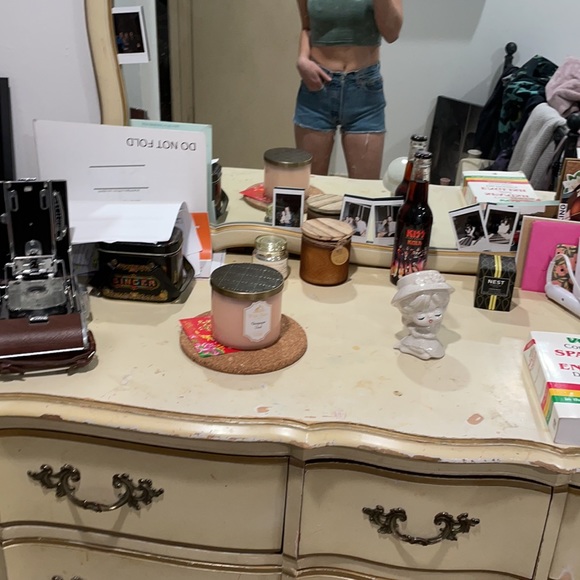 SOLD // Vintage Levis high waisted shorts - Picture 11 of 11